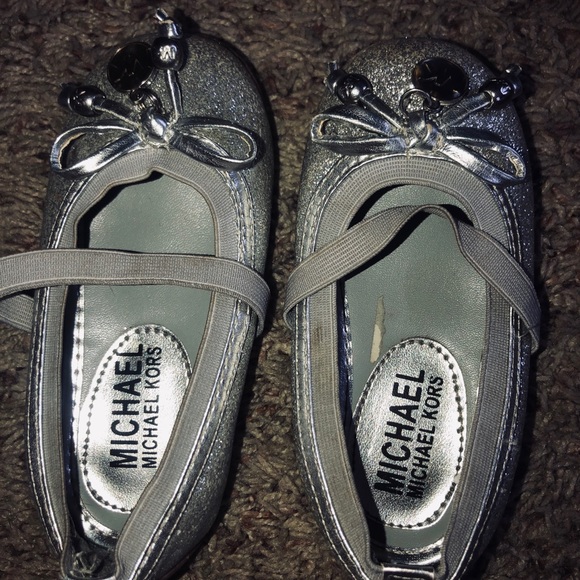 Michael Kors shoes - Picture 3 of 5